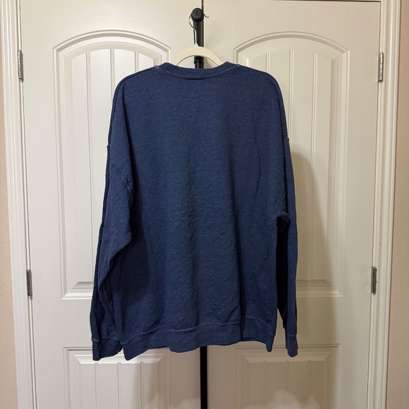 Urban Outfitters Fleetwood Mac Pullover Sweatshirt - Picture 4 of 4